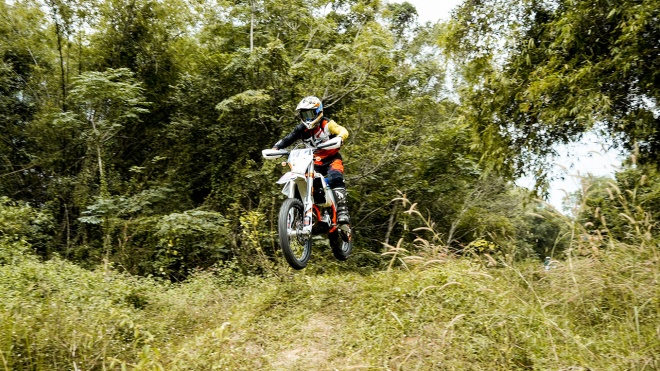 Biker Việt quẩy hết mình trong chương trình huấn luyện KTM Riders Academy